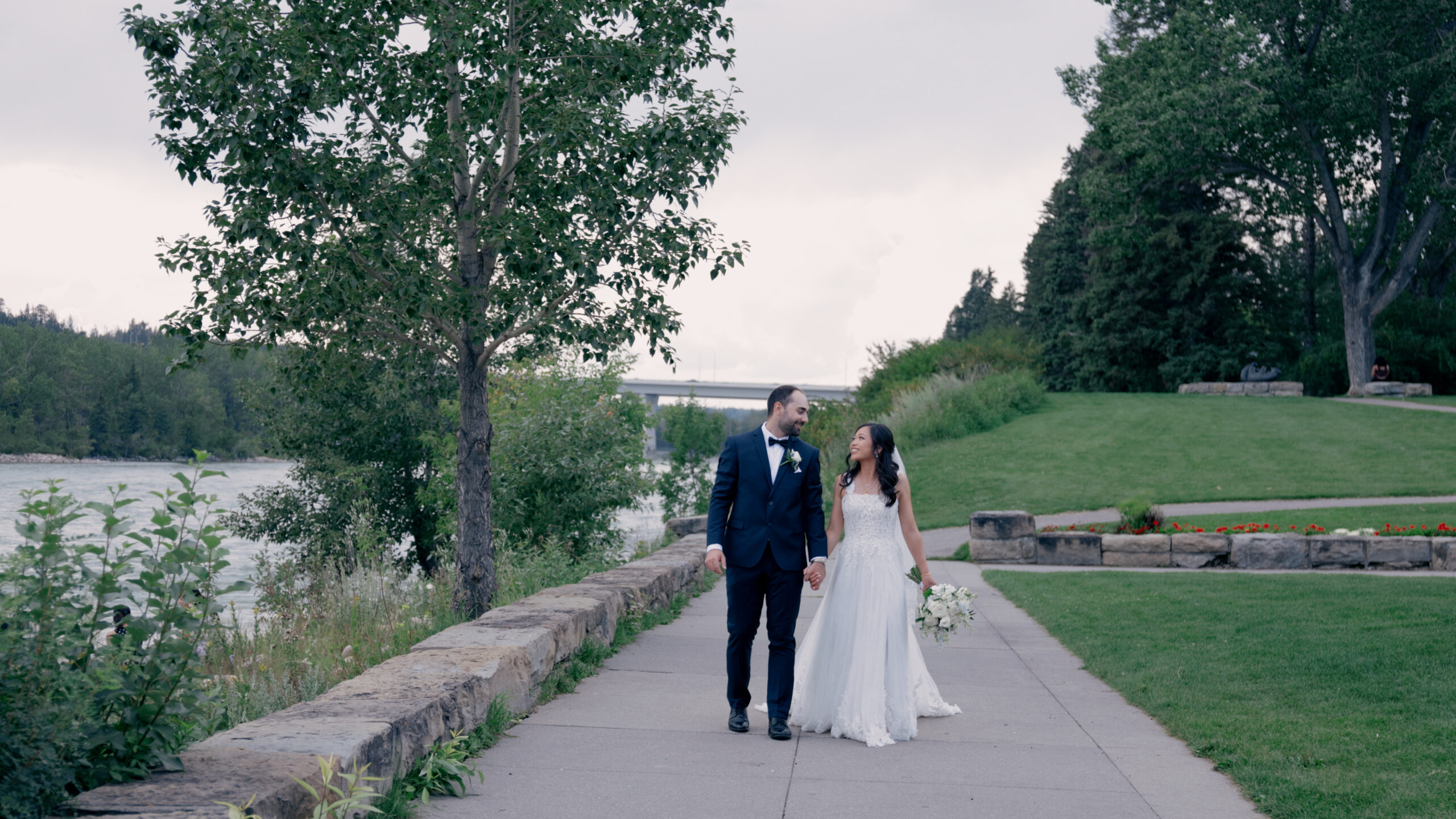 Waterfront Park Calgary wedding